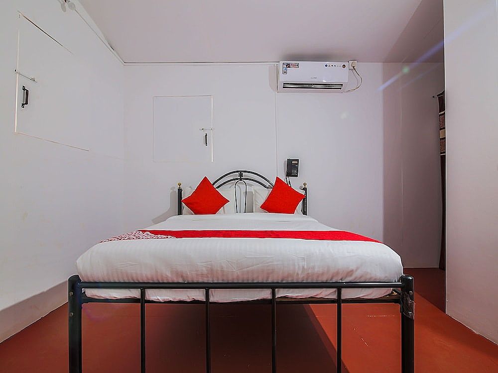 OYO 23532 Stayinn Nest Double or Twin Room 5