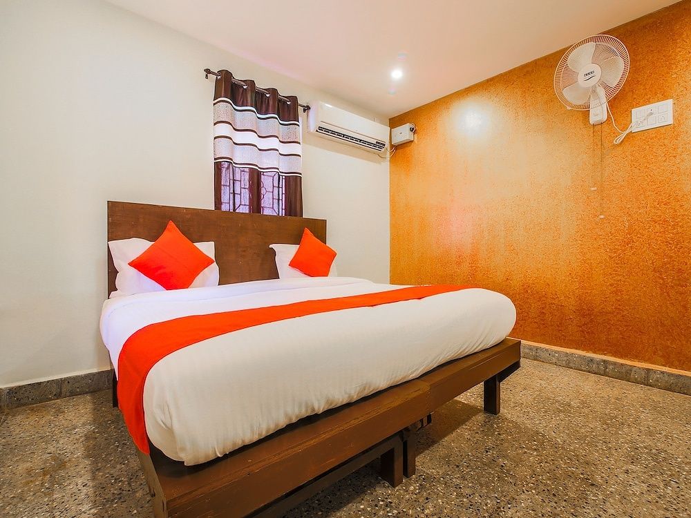 OYO 23532 Stayinn Nest Double Room, 1 Queen Bed 3