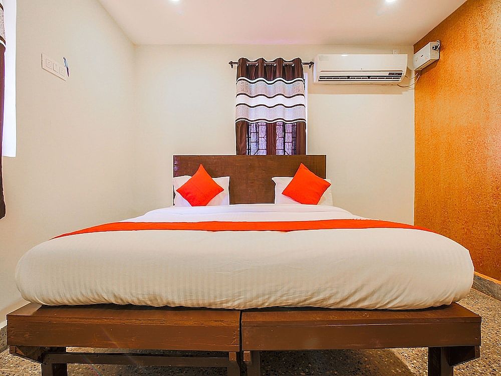 OYO 23532 Stayinn Nest Double Room, 1 Queen Bed 2