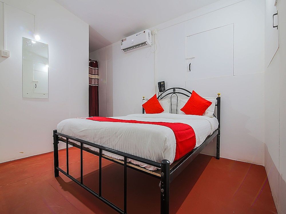 OYO 23532 Stayinn Nest Double or Twin Room 3