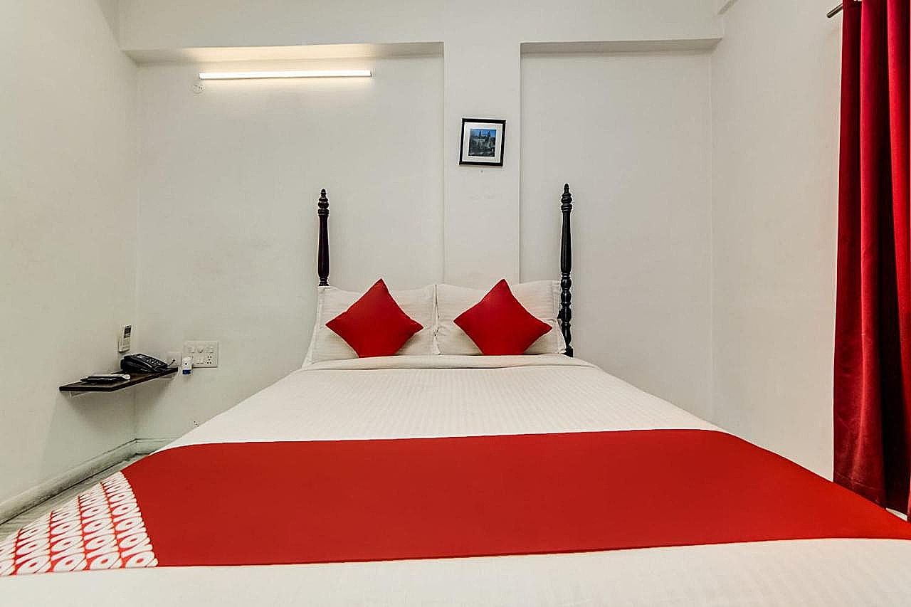 "Hotel O JNTU college Near LULU mall, KPHB Colony." Classic Room 4
