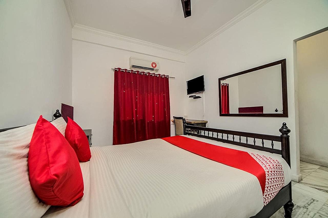 "Hotel O JNTU college Near LULU mall, KPHB Colony." Classic Room 3