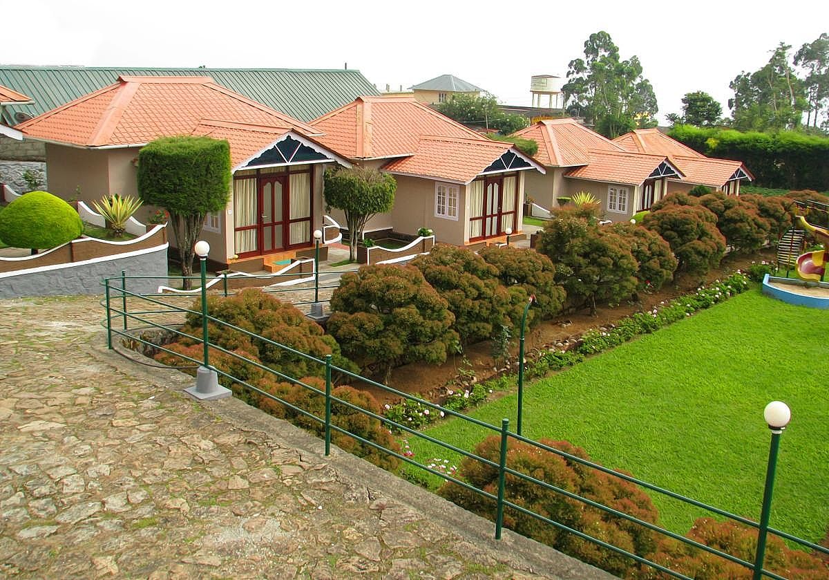 undefined Holiday Haven 6