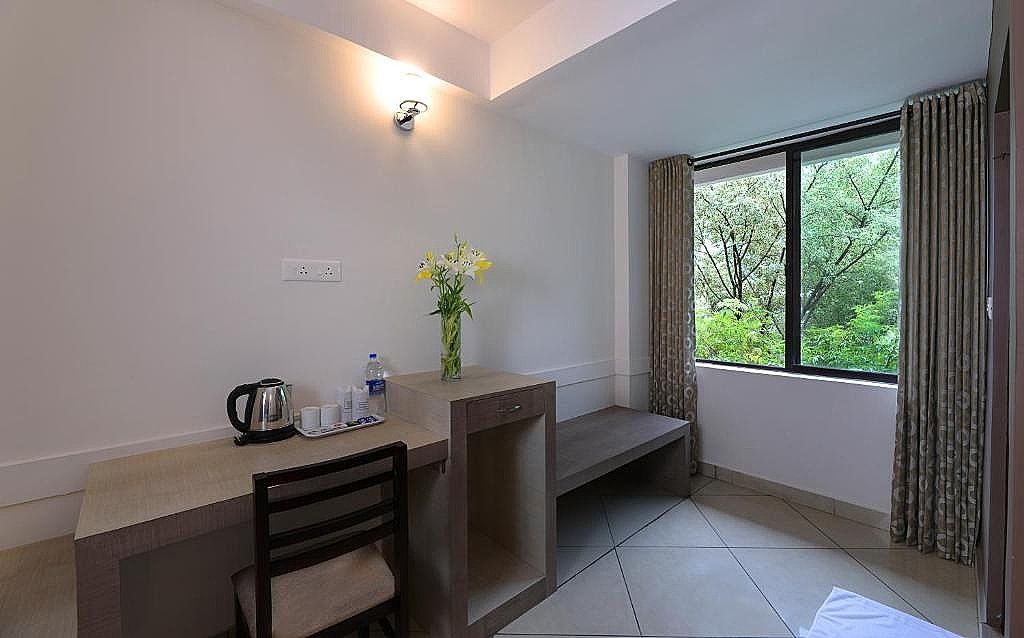 Tea Castle Munnar Deluxe Room 5