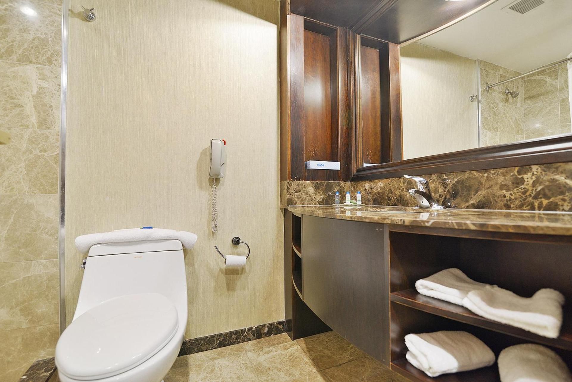 undefined Woodbine Hotel and Suites 6