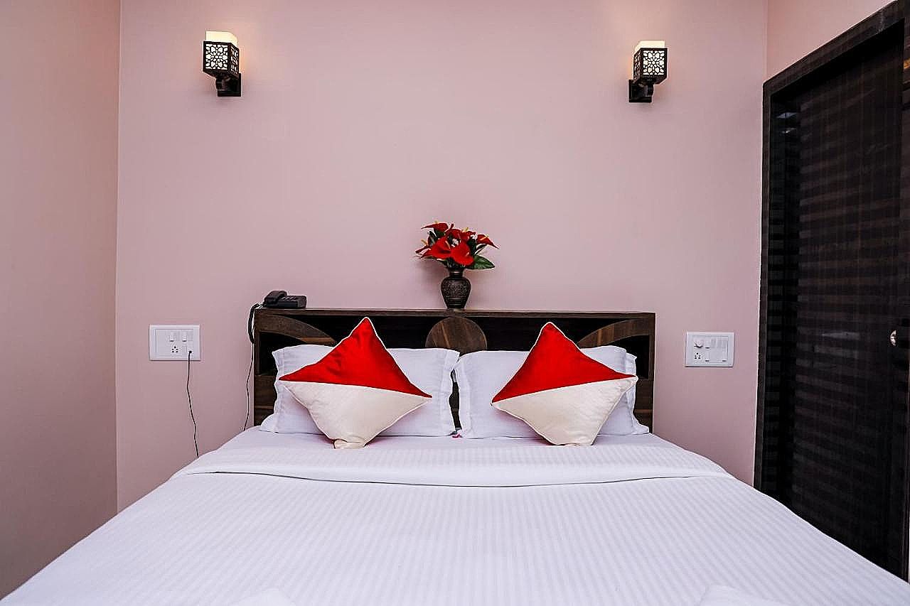 Hotel Baga HighQ - Baga Beach Goa Deluxe Double Room 5