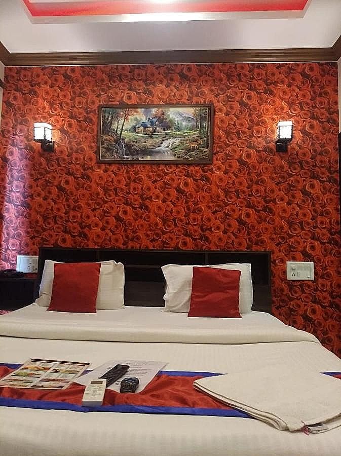 Hotel Baga HighQ - Baga Beach Goa Deluxe Double Room 2