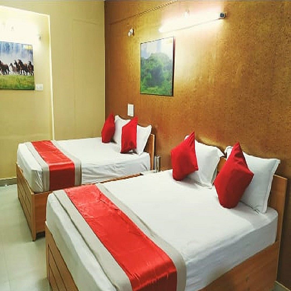 Deluxe Four Bed AC