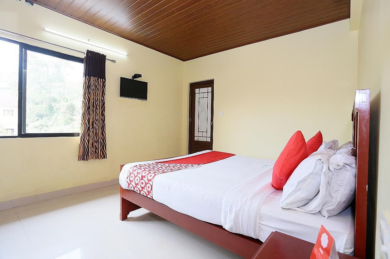 undefined OYO 23226 Pranav 4 Seasons 8