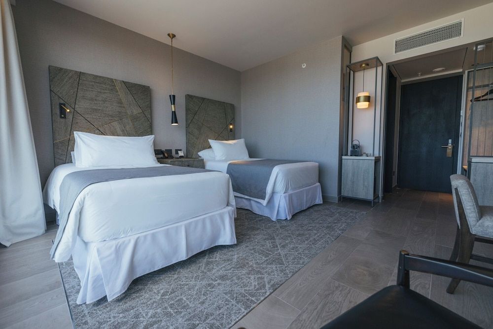 Hotel Cabo De Hornos Superior Single Room 2