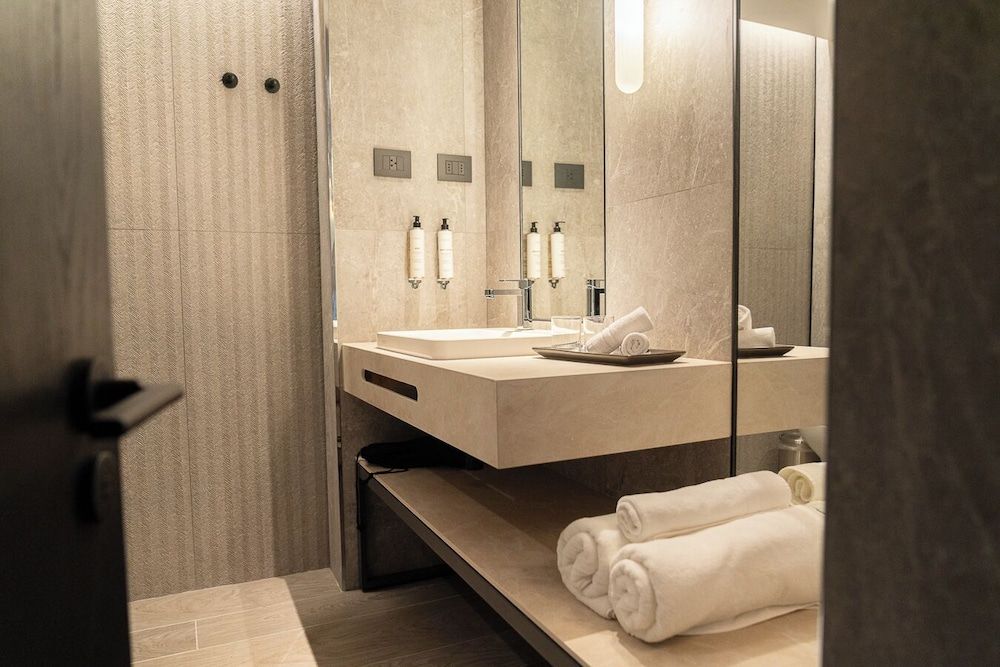 Hotel Cabo De Hornos Superior Double Room, 1 King Bed 6