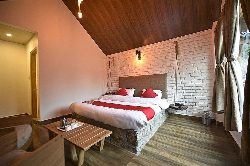 OYO 26982 The Stay (luxury Chalet) Standard Room 8