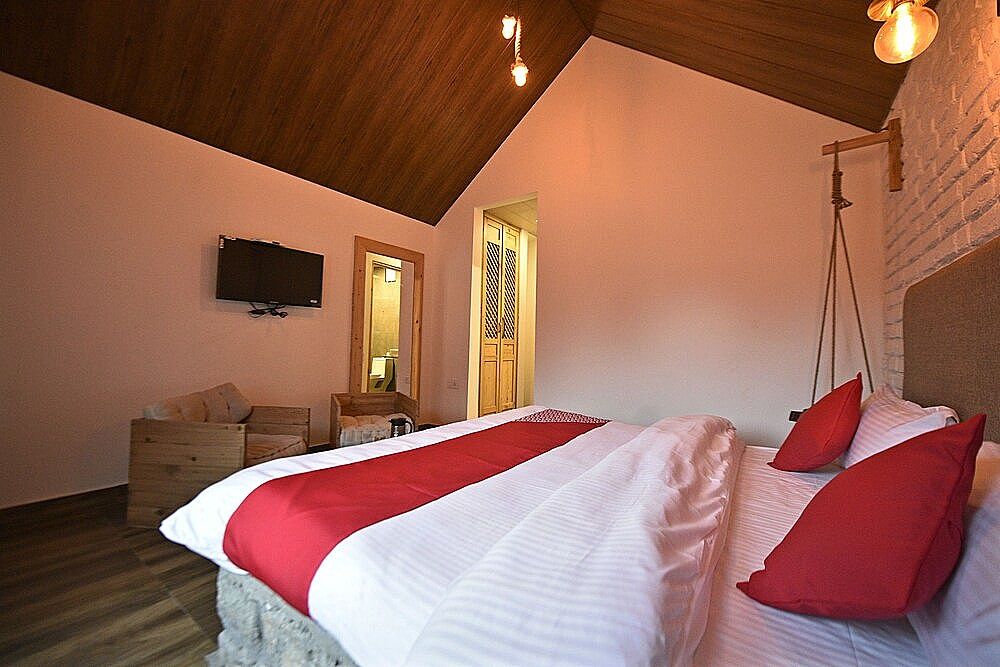 OYO 26982 The Stay (luxury Chalet) Standard Room 2