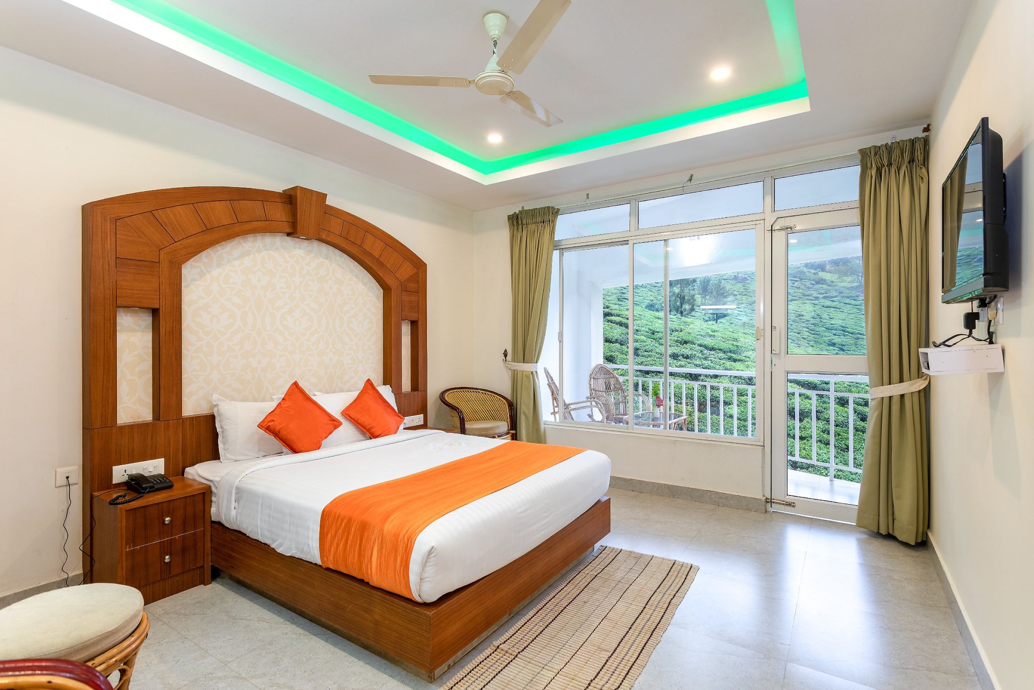 MONSOON GRANDE Grande Suite