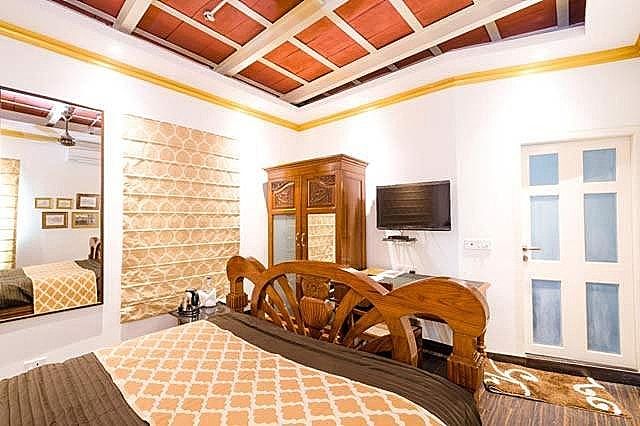 The Corner Courtyard Deluxe View Room 2