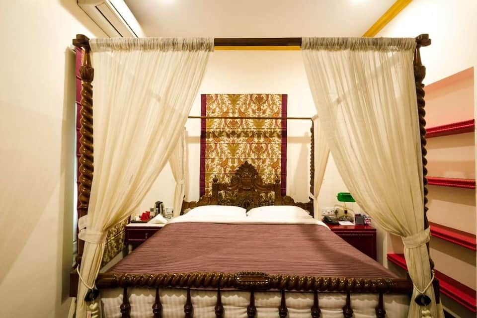 undefined The Corner Courtyard 5