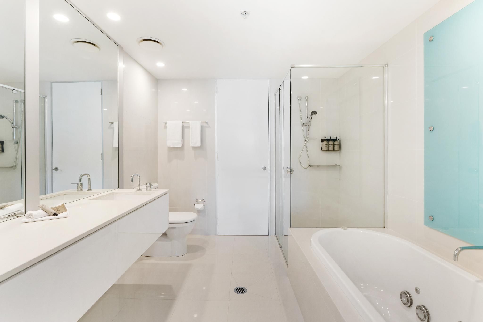 Q1 Resort & Spa 1 Bedroom Spa Apartment 2