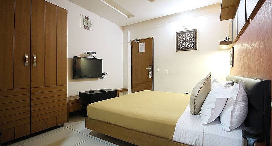 Hotel The Royal Plaza Deluxe Room 3