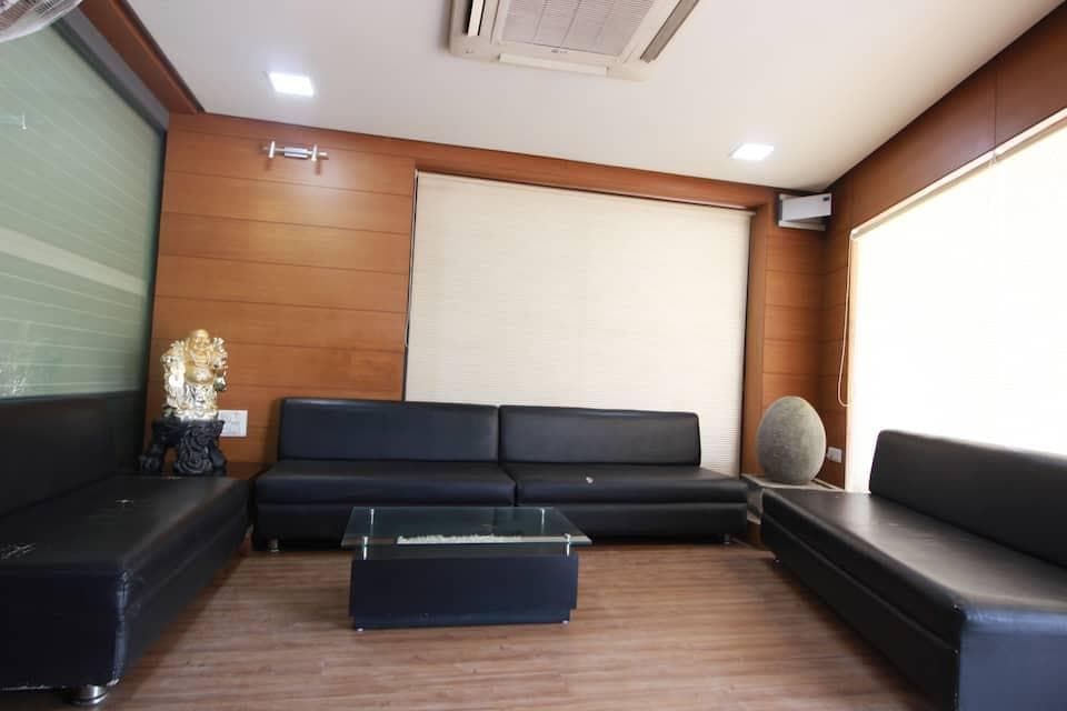 Hotel The Royal Plaza Deluxe Room 4