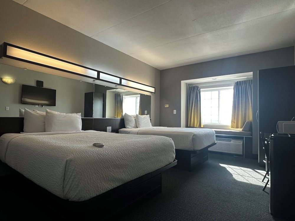 Room, 2 Queen Beds, Non Smoking (Pet-Friendly)