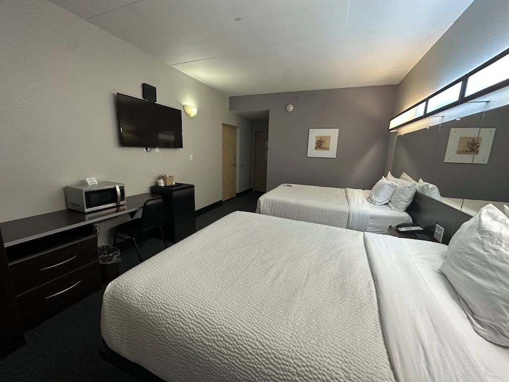Room, 2 Queen Beds, Non Smoking (Pet-Friendly)