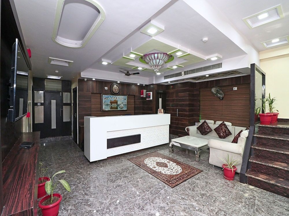 undefined OYO 15169 Hotel Rk Inn 10