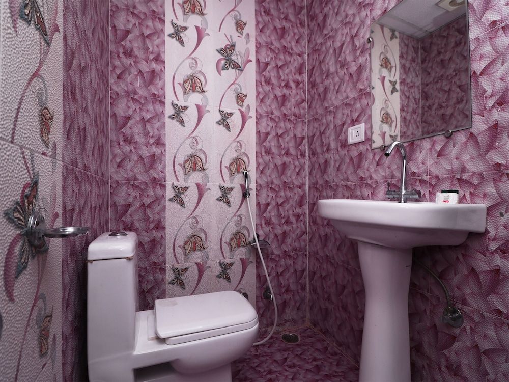 OYO 15169 Hotel Rk Inn Double or Twin Room 6