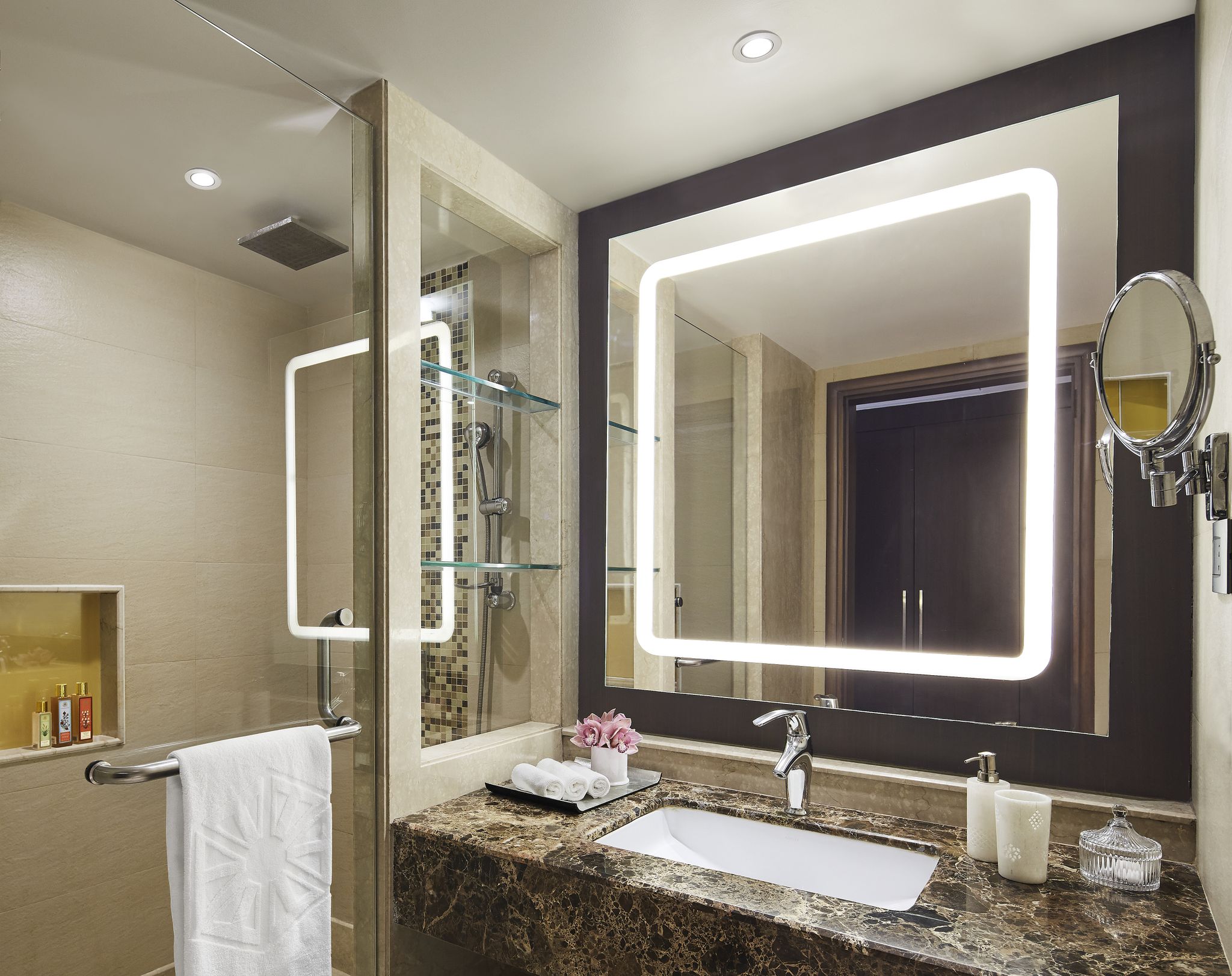 Superior Room King Bed