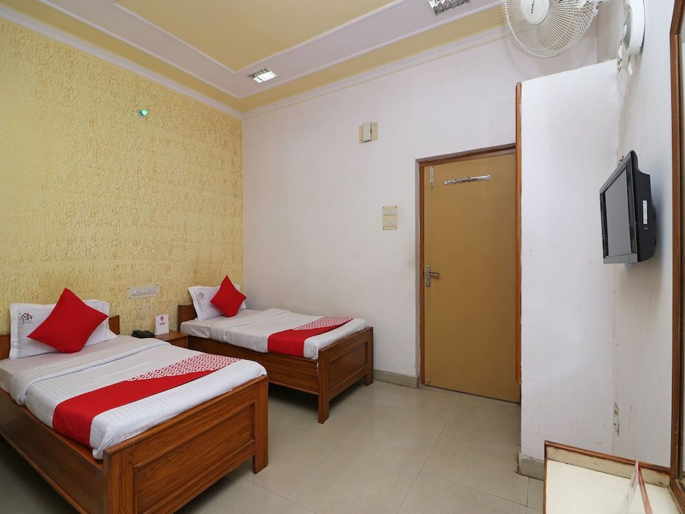 OYO 17111 Hotel Pritika Double or Twin Room 12