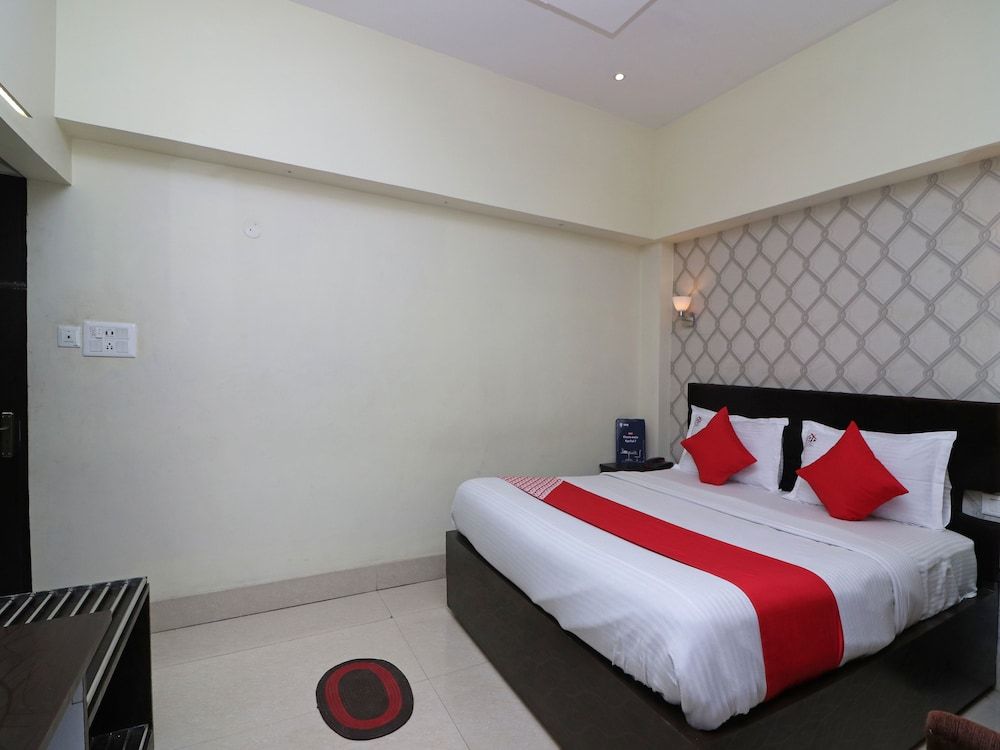 OYO 17111 Hotel Pritika Double or Twin Room 17
