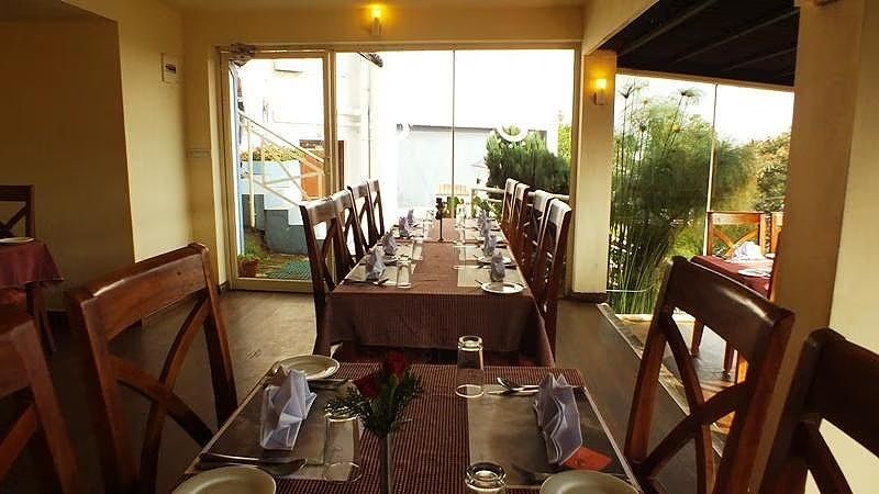 Food & Dining