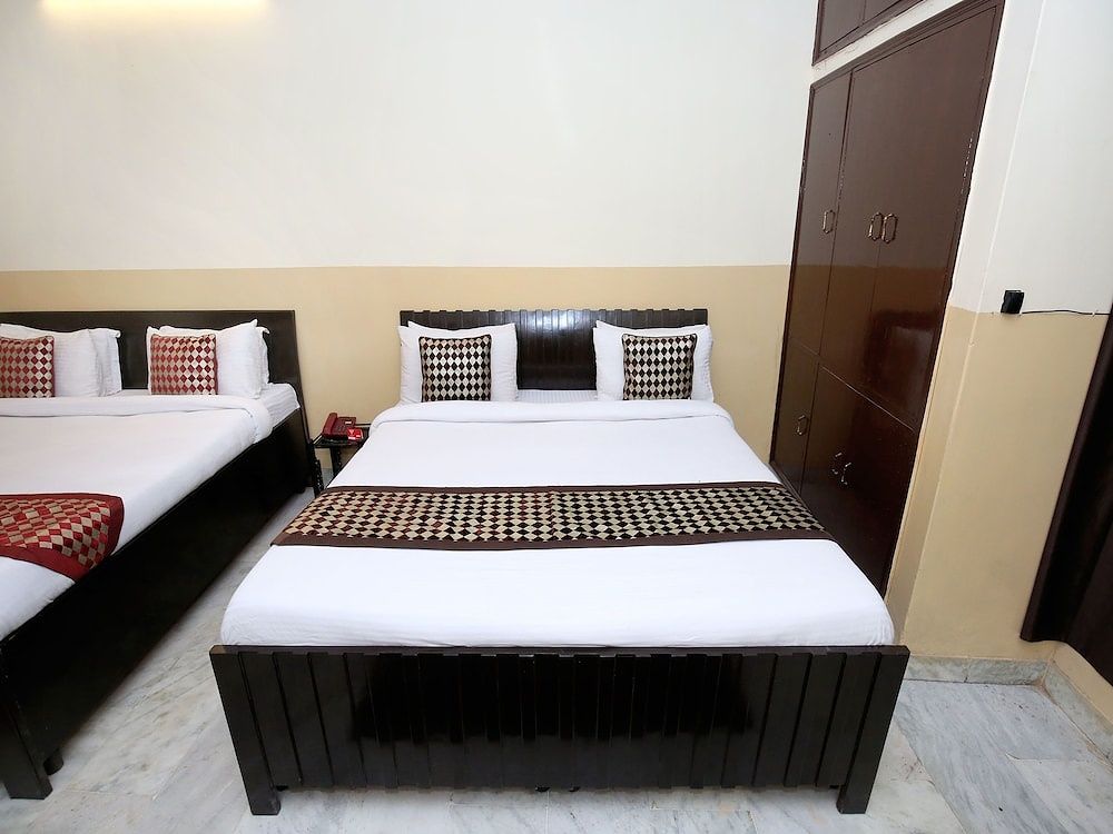 undefined OYO 13140 Mayur palace 10