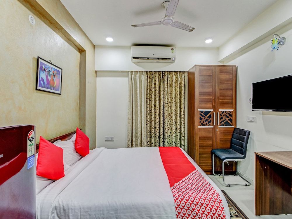 OYO 43979 Hotel Urbanite Double or Twin Room 5