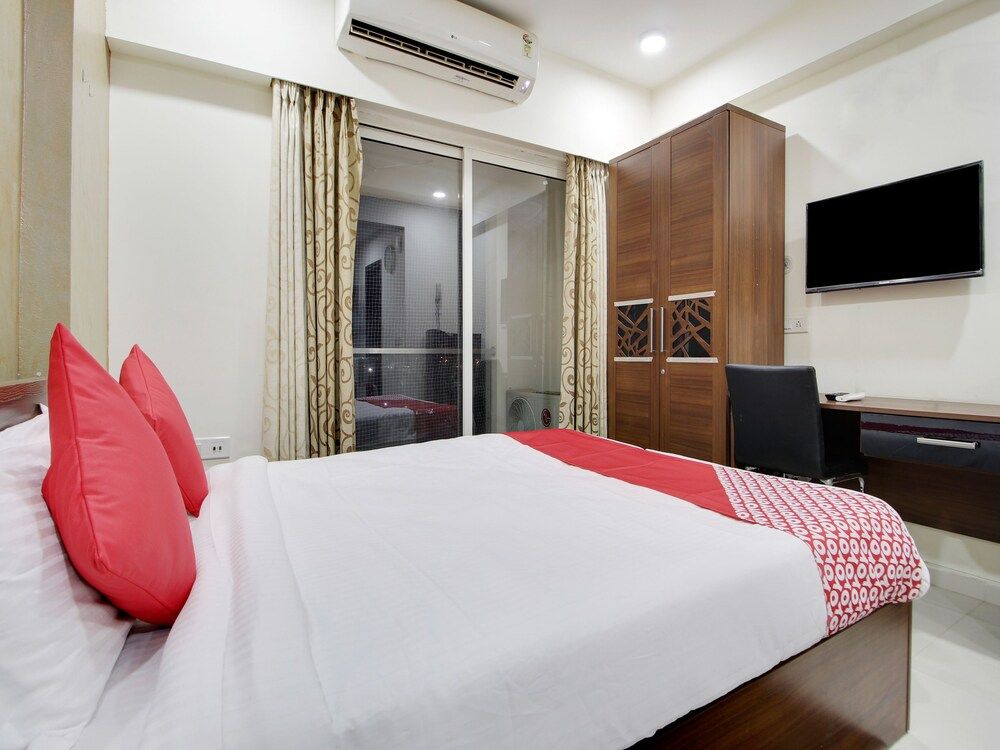 OYO 43979 Hotel Urbanite Double or Twin Room 4