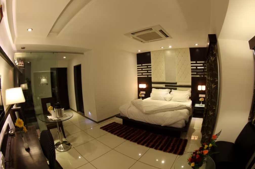 Super Deluxe Room