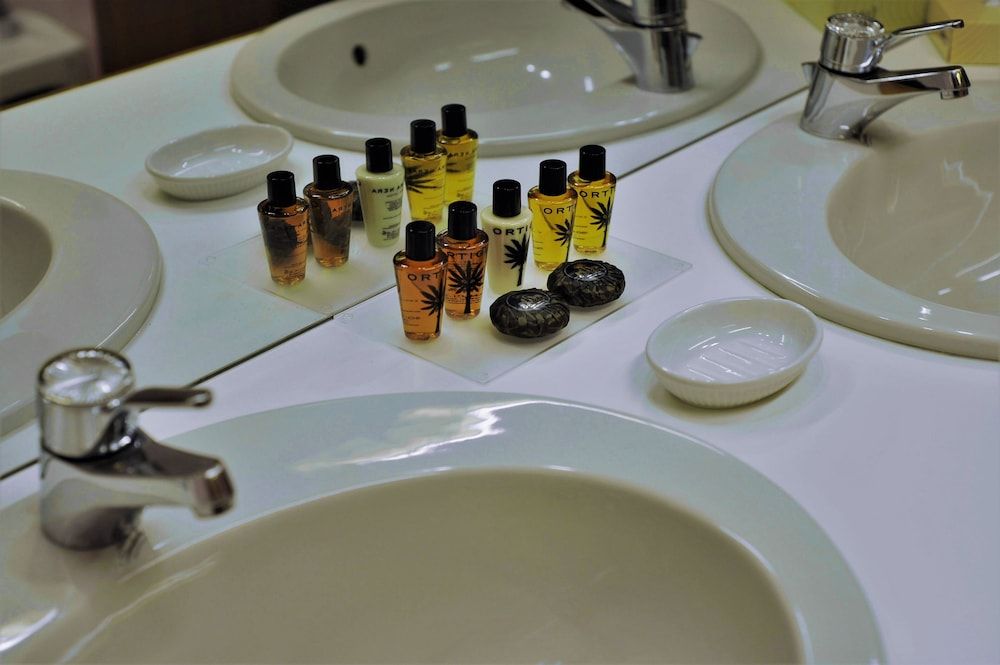 undefined Hotel Mirage 4