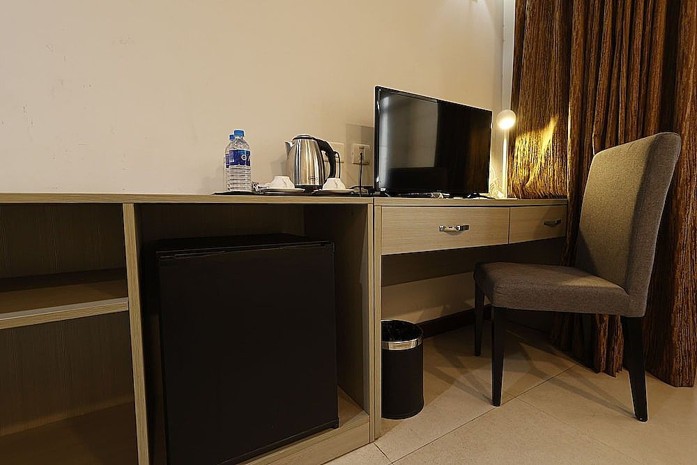 Aristocrat Hotel, New Town, Kolkata Deluxe Twin Room 11