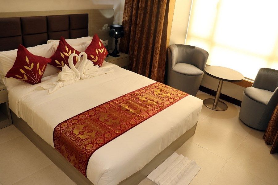 Deluxe Queen Room
