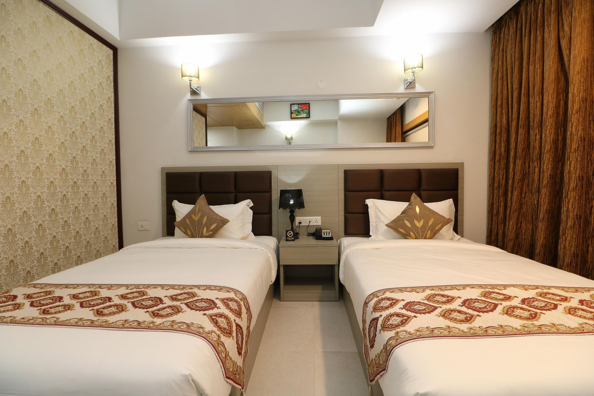 Aristocrat Hotel, New Town, Kolkata Deluxe Twin Room 7