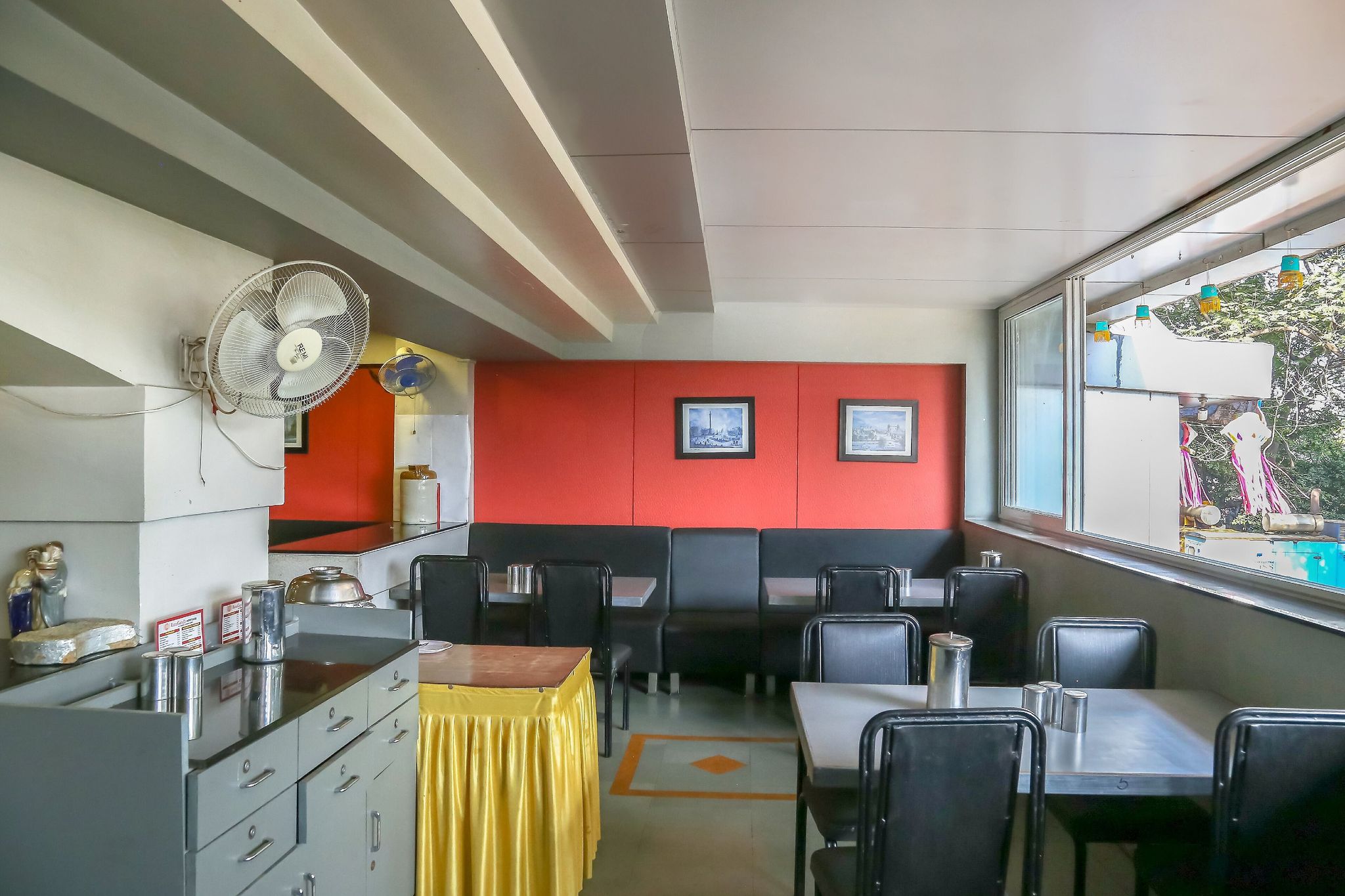 Food & Dining