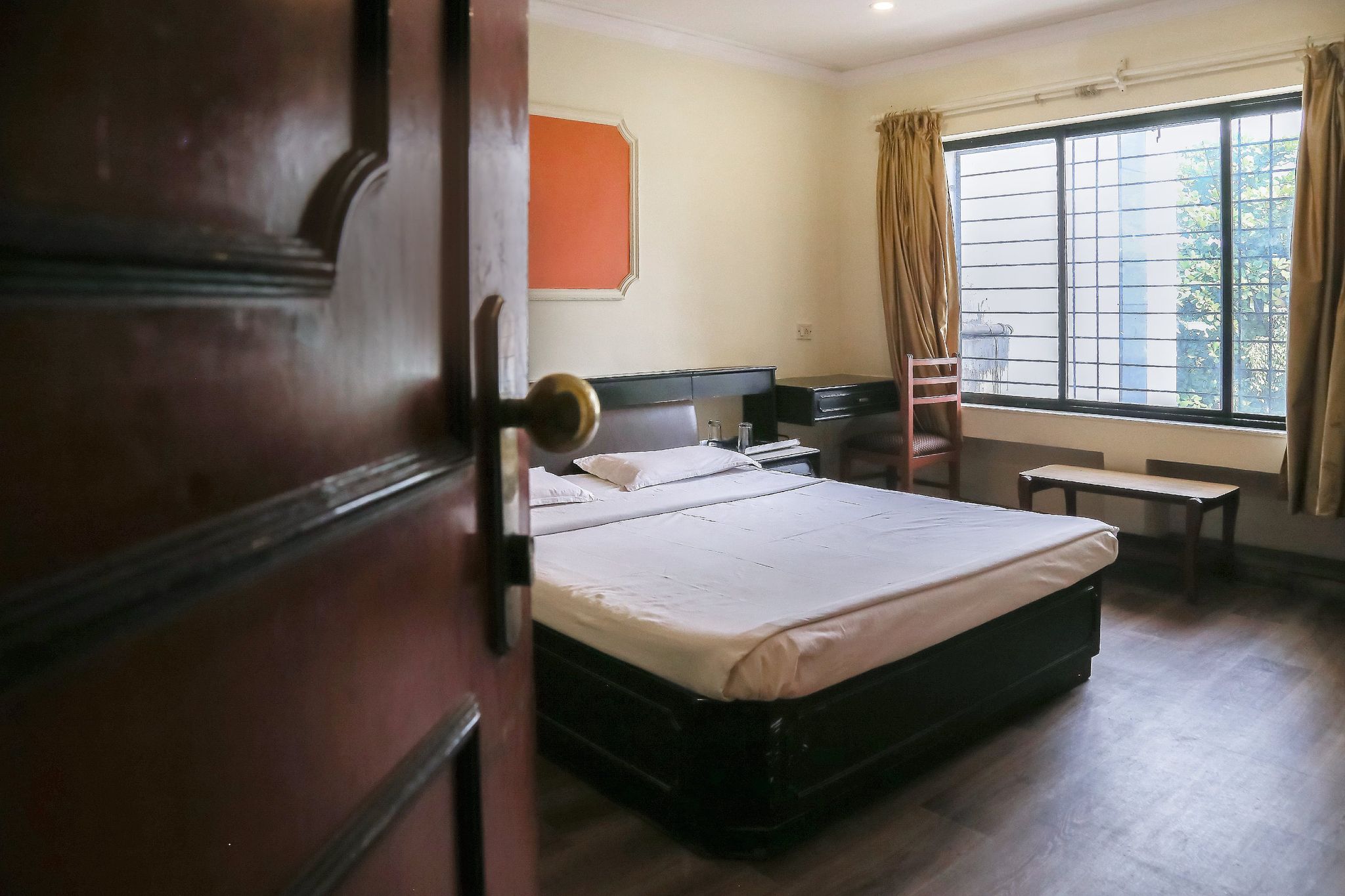 Rutu Gandh Heritage Deluxe Non AC Room 5
