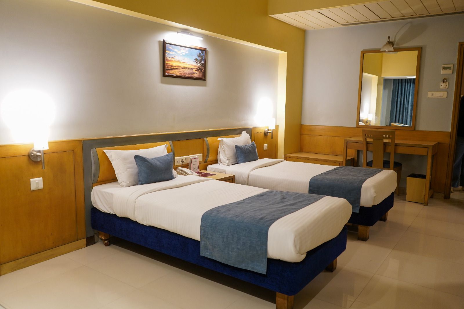 Deluxe AC Room (Twin Bed)