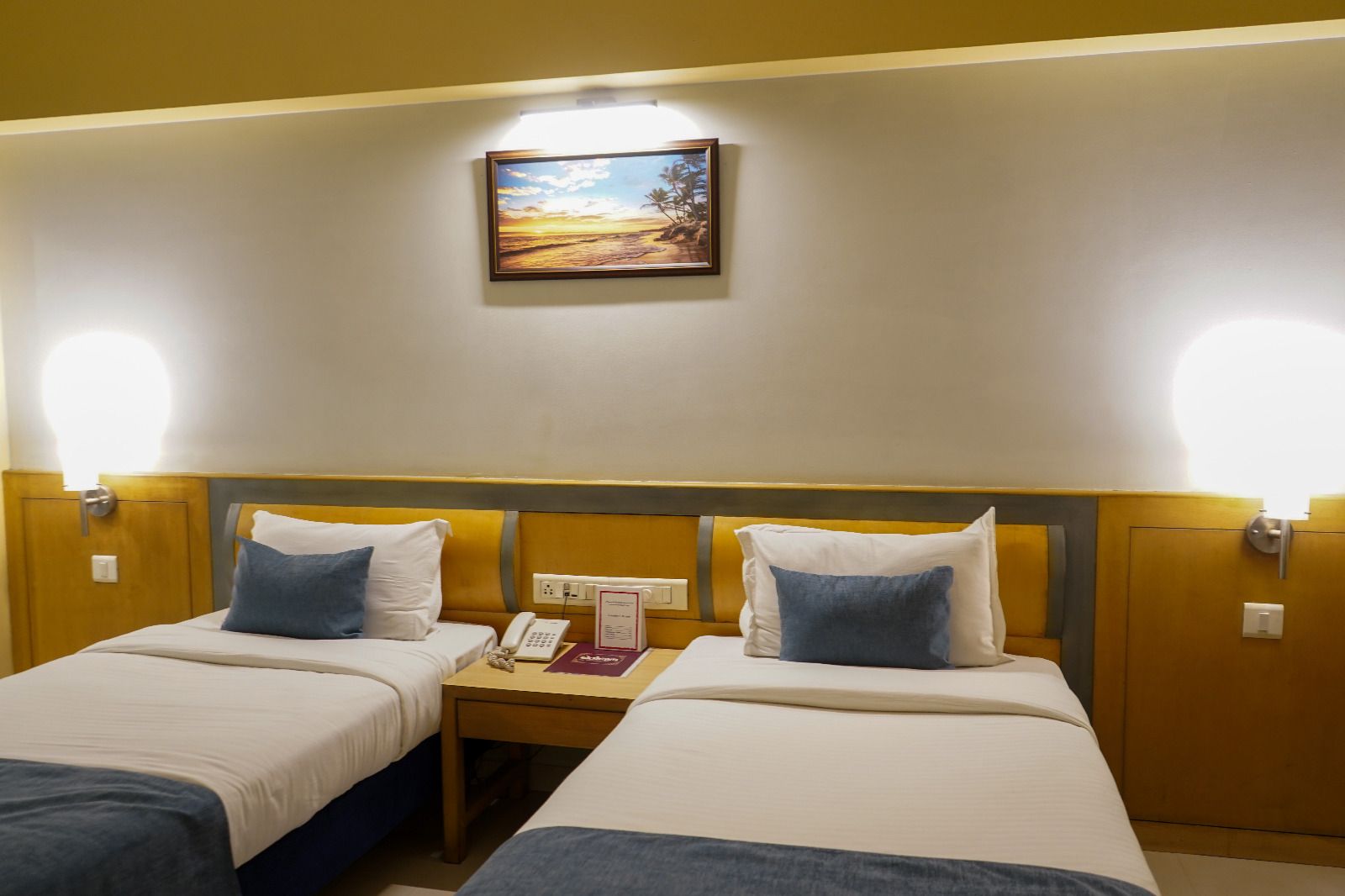 Deluxe AC Room (Twin Bed)