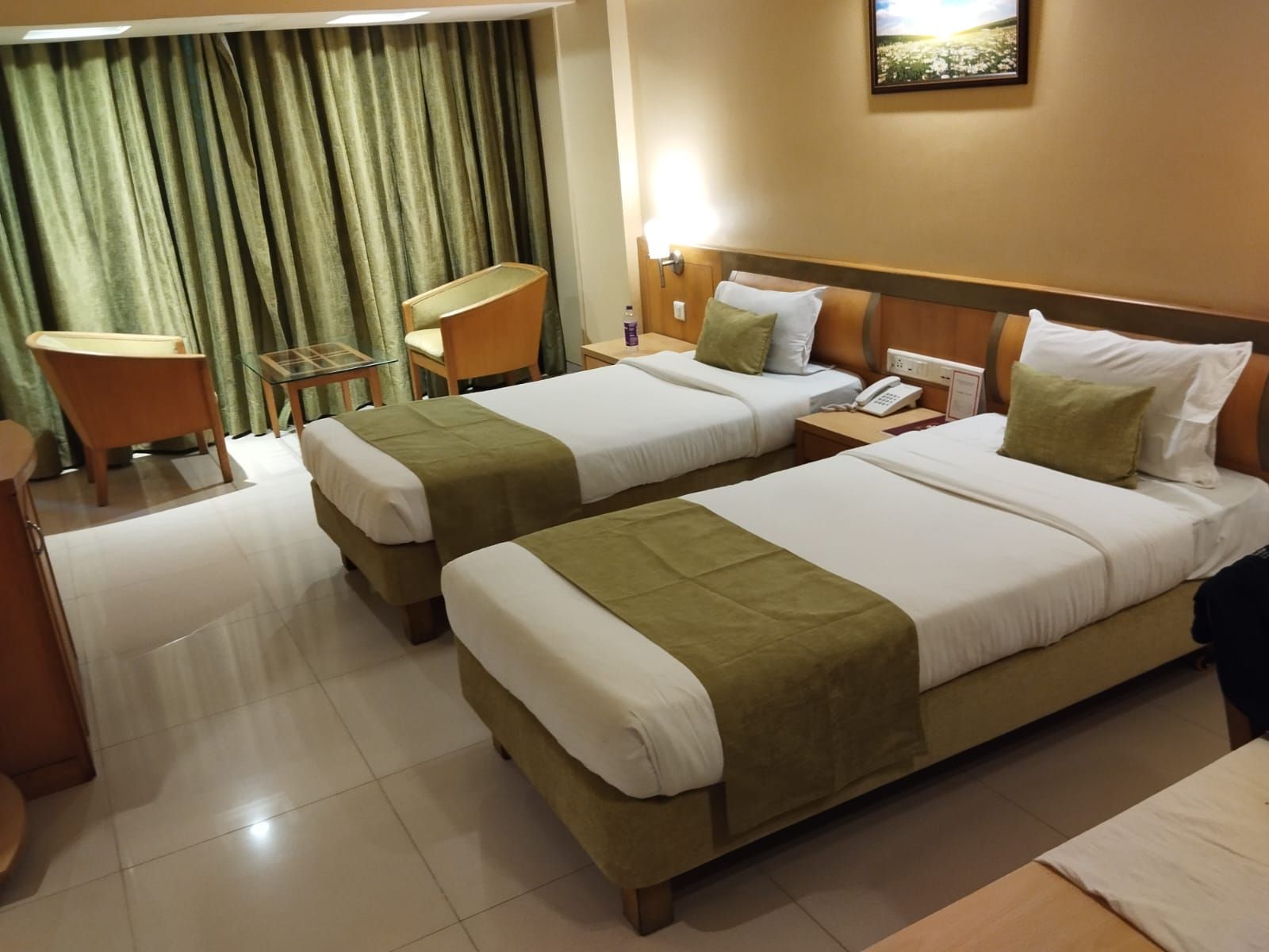 Deluxe AC Room (Twin Bed)