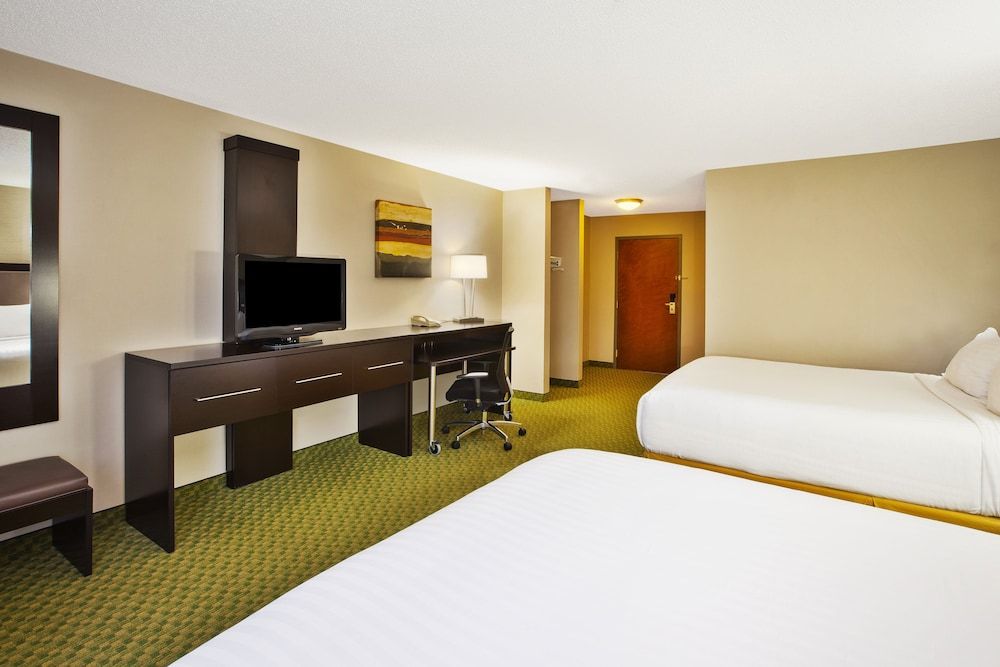 Suite, 2 Queen Beds