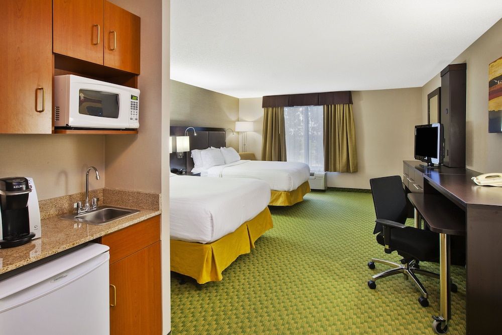 Suite, 2 Queen Beds