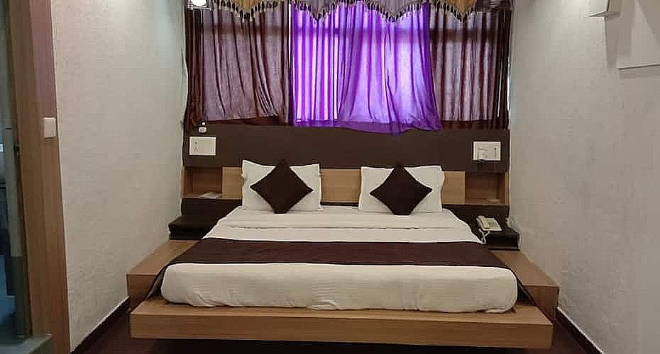 undefined Hotel Mukund Inn 8