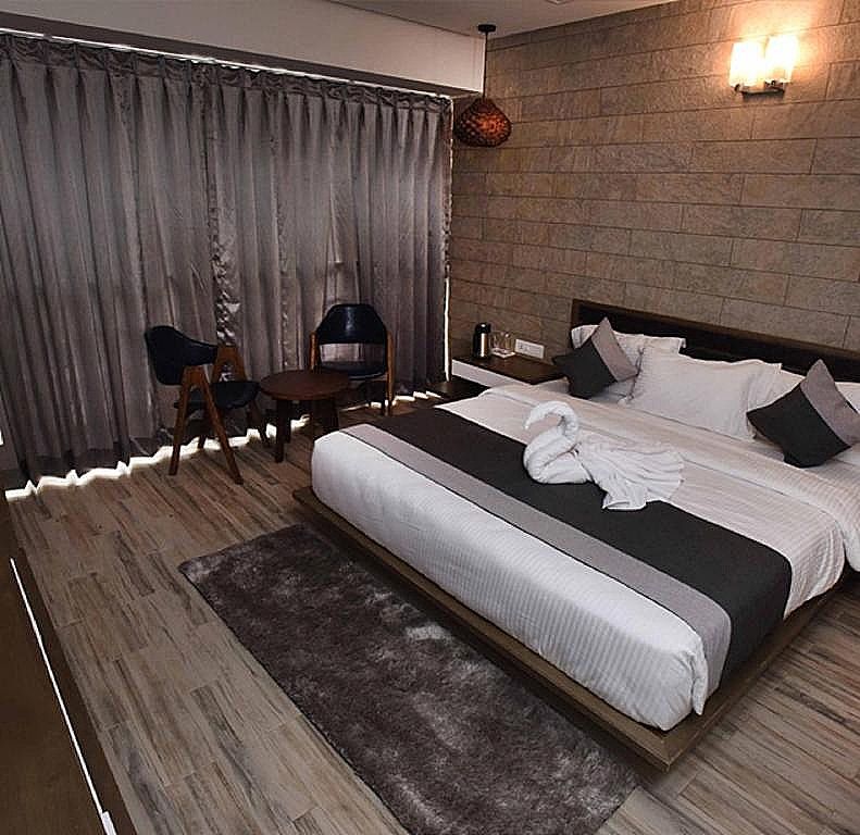 Super Deluxe Room (UNMARRIED COUPLE ARE NOT ALLOWED)