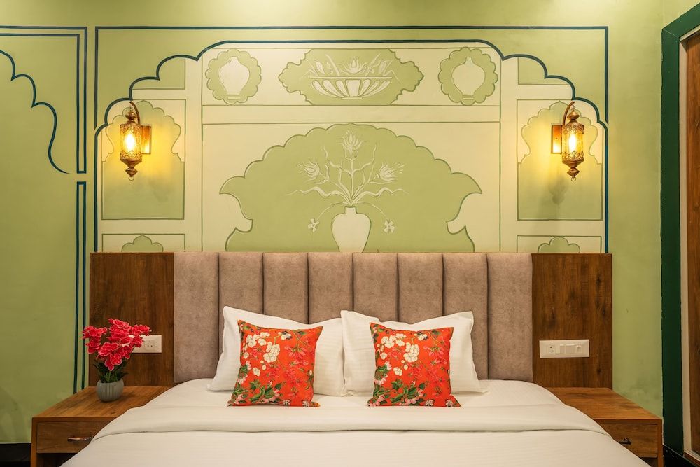 Zostel Agra Economy Double Room 4