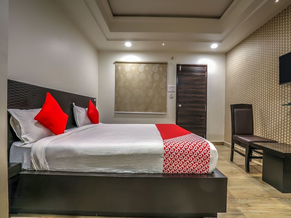 undefined OYO 14859 Akshara grand 10